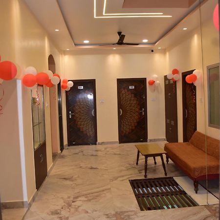 Ganga Sparsh Hotel Varanasi Luaran gambar