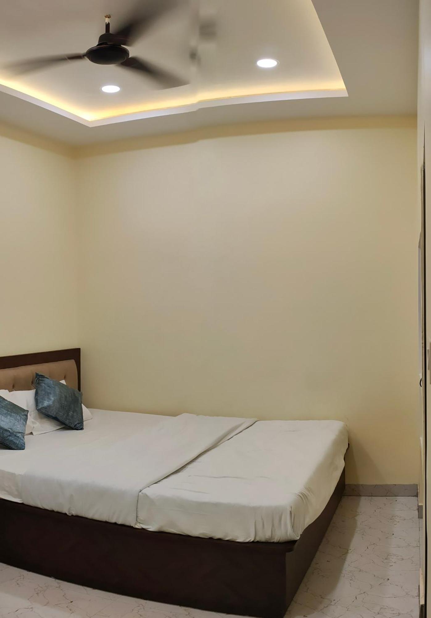 Ganga Sparsh Hotel Varanasi Luaran gambar