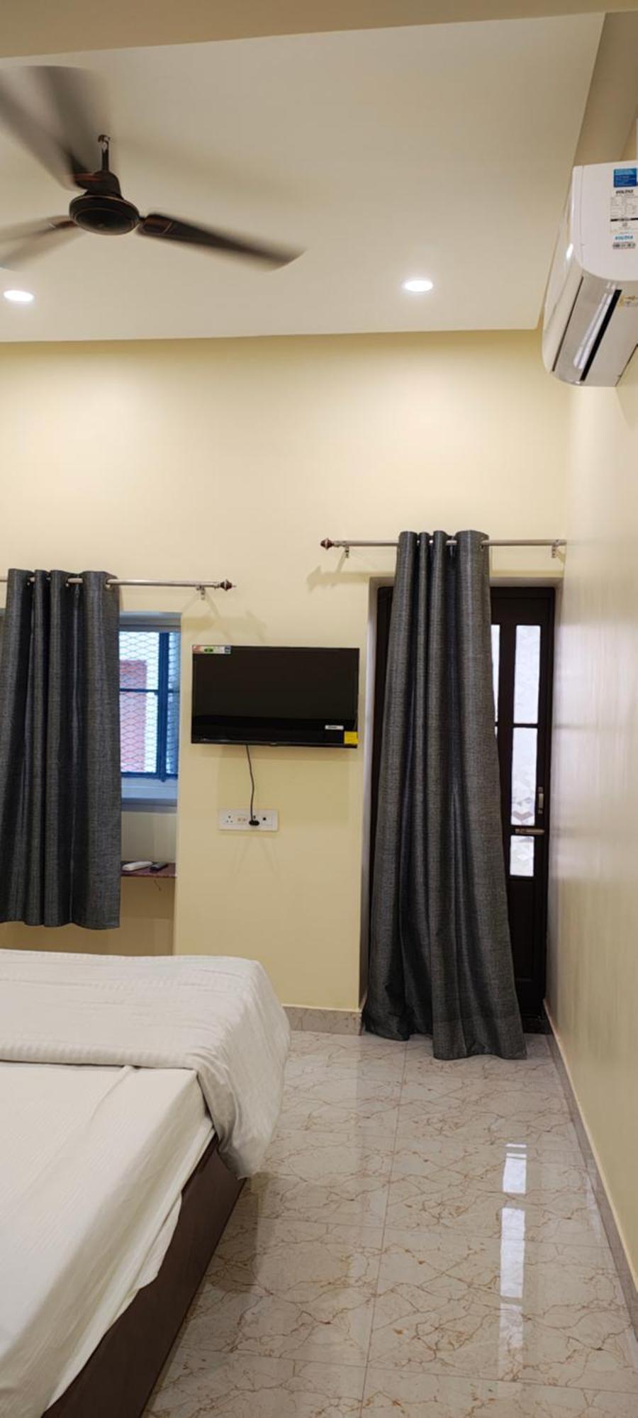Ganga Sparsh Hotel Varanasi Luaran gambar